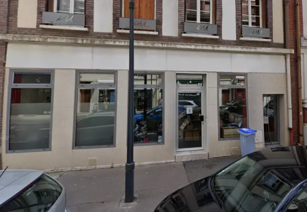 Évreux 27000 – Location local