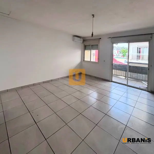 Saint-Paul 97460 – Location appartement 2&nbsp;pièces 1&nbsp;chambre