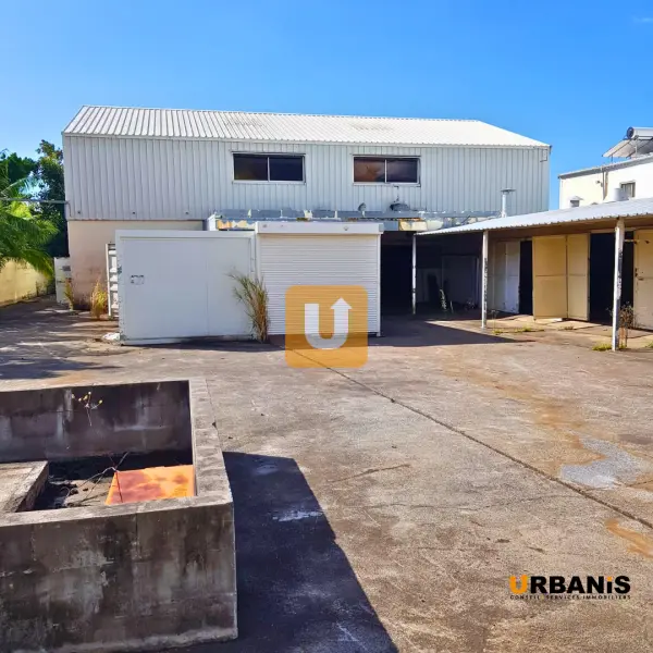 Sainte-Marie 97438 – Location local