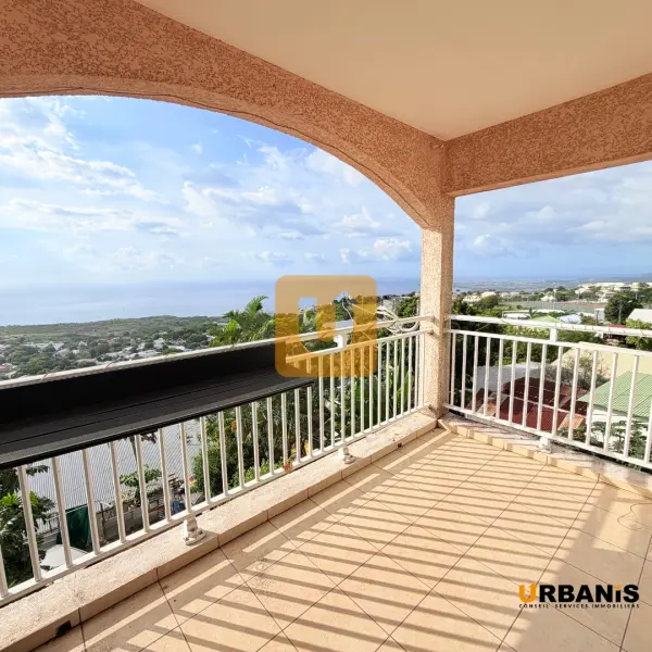 Fleurimont 97460 – Location appartement 4&nbsp;pièces 3&nbsp;chambres