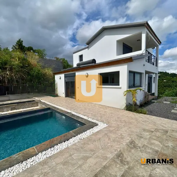 Saint-Paul 97411 – Location maison/villa 4&nbsp;pièces 3&nbsp;chambres