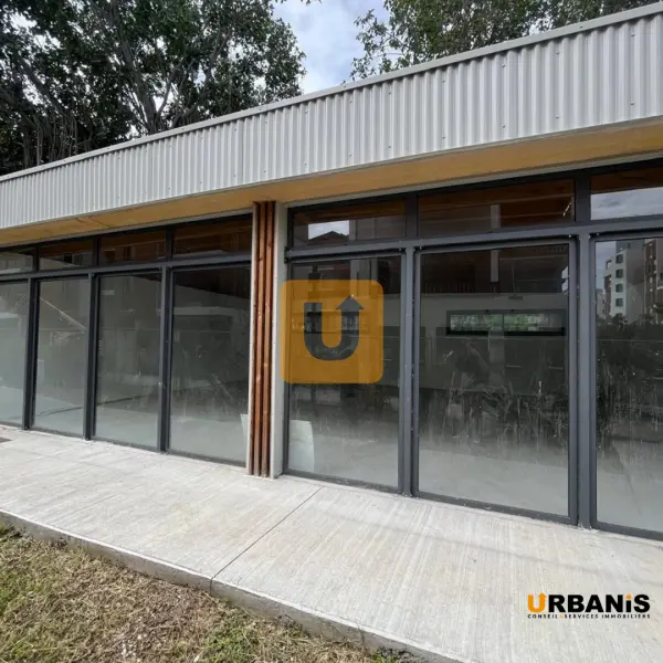 La Possession 97419 – Vente local