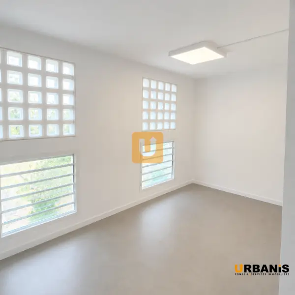 La Bretagne 97490 – Vente local