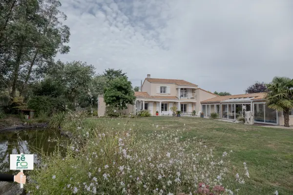 Châteauneuf 85710 – Vente maison/villa 7&nbsp;pièces 5&nbsp;chambres
