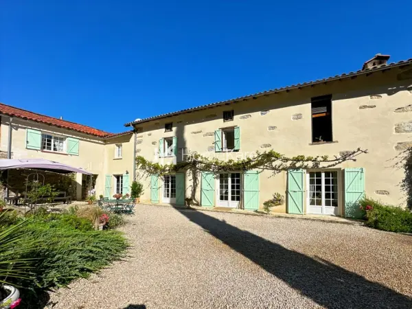 Castelbiague 31160 – Vente maison/villa 9&nbsp;pièces 6&nbsp;chambres
